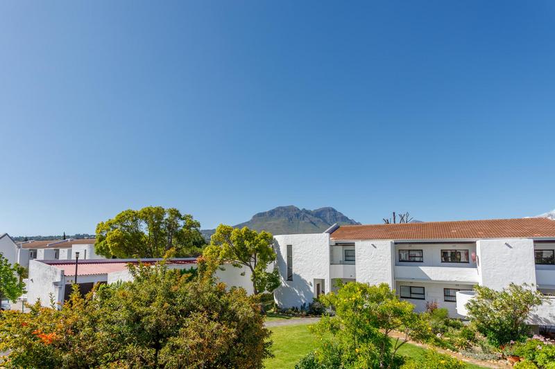 2 Bedroom Property for Sale in Somerset West Western Cape